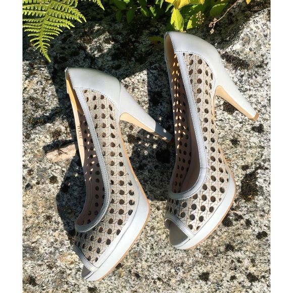 Sacha London Designer Perforated Blue Gray Pumps - Picture 3 of 7